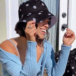 🆕Alice + Olivia Hat